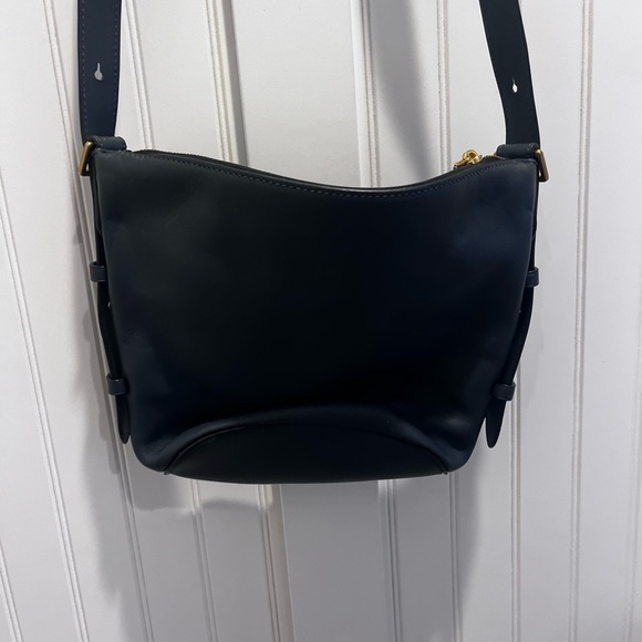 MARC By Marc Jacobs M0013260 The Mini Sling Leather Convertible Hobo/Sho… - Picture 4 of 6